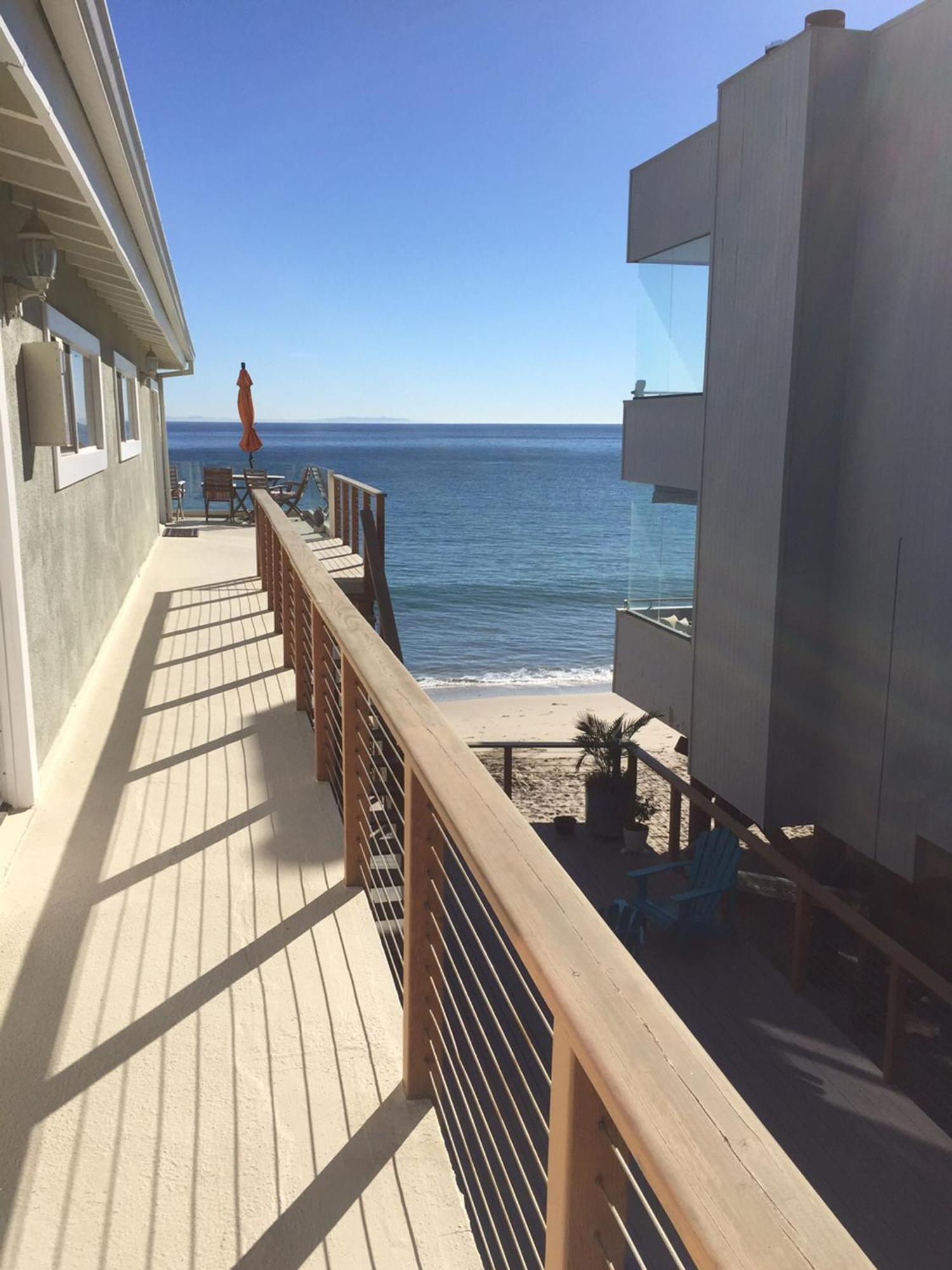 Malibu Private Beach Apartments Номер фото